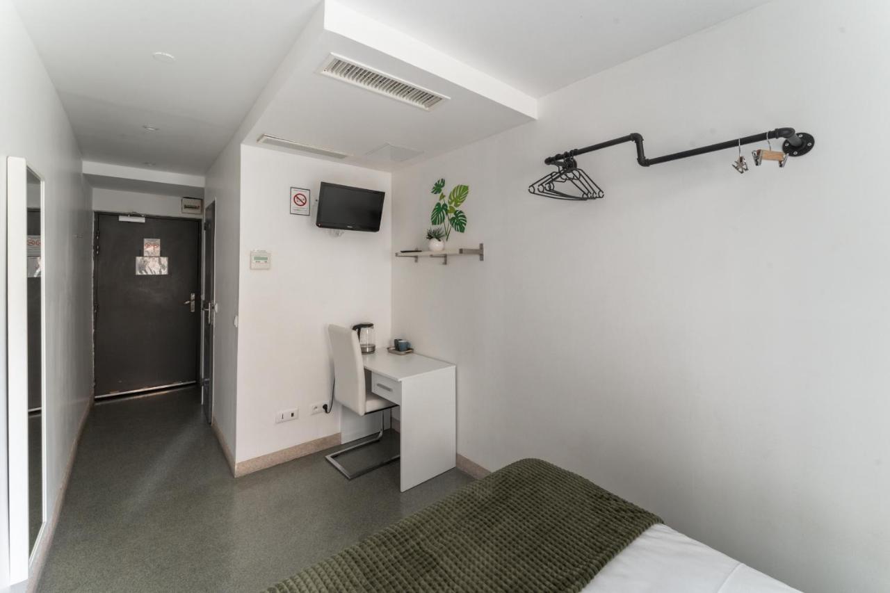 L'Oasis Montparnasse Hotel Париж Екстериор снимка
